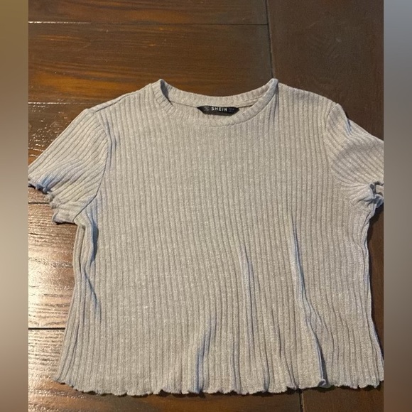 Cotton on, Hand M, and Shein women’s baby tees - Picture 8 of 12